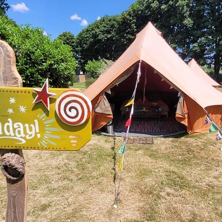 Cocoon Village - Glamping - Domaine Des Grottes De Han Рошфор Екстериор снимка