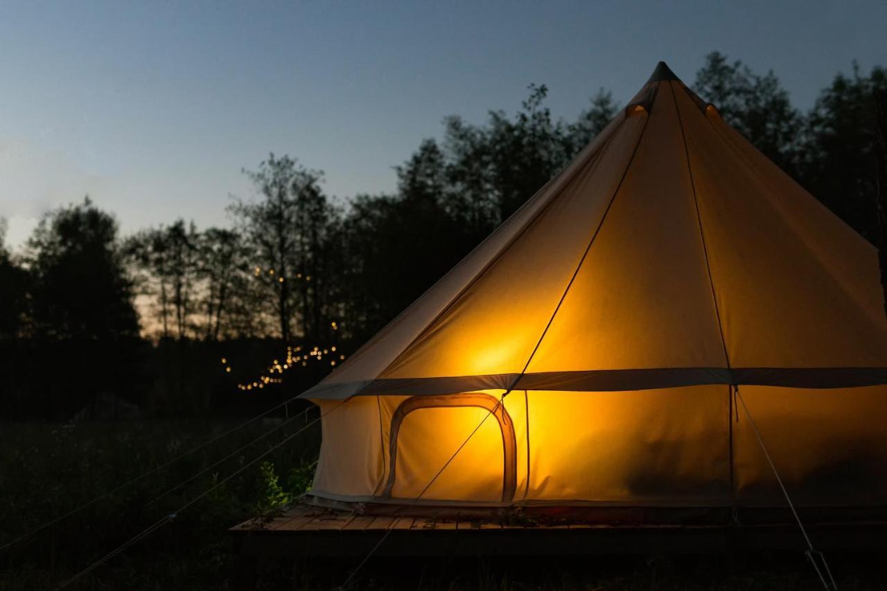 Cocoon Village - Glamping - Domaine Des Grottes De Han Рошфор Екстериор снимка