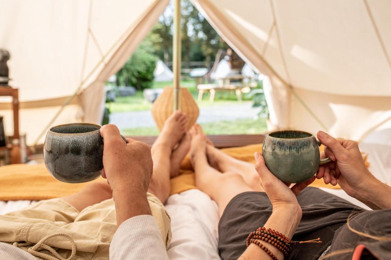 Cocoon Village - Glamping - Domaine Des Grottes De Han Рошфор Екстериор снимка