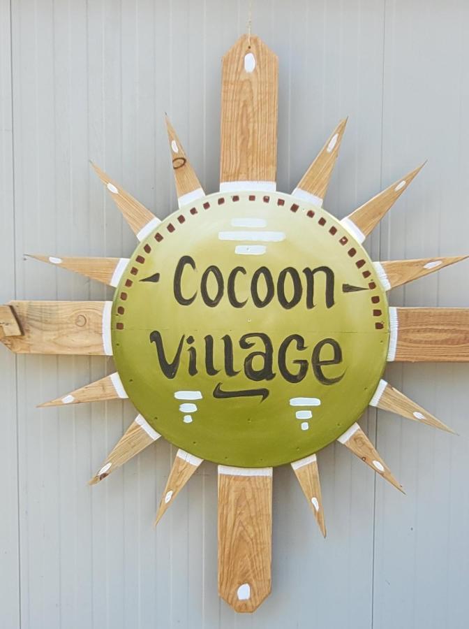 Cocoon Village - Glamping - Domaine Des Grottes De Han Рошфор Екстериор снимка