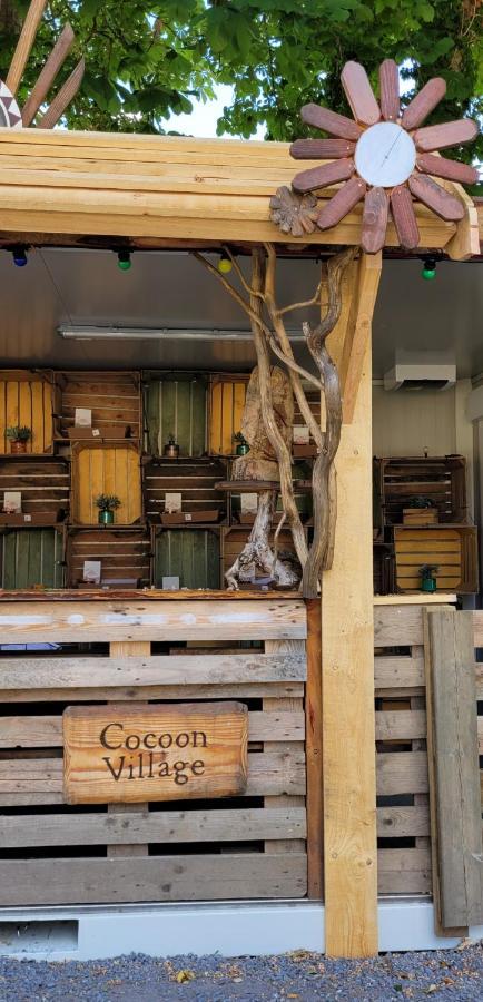 Cocoon Village - Glamping - Domaine Des Grottes De Han Рошфор Екстериор снимка