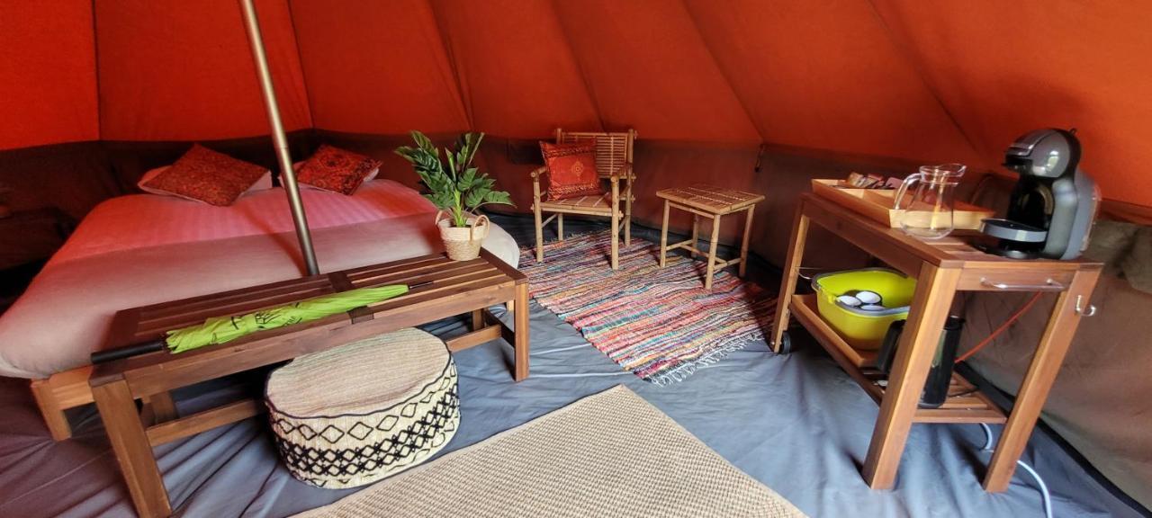 Cocoon Village - Glamping - Domaine Des Grottes De Han Рошфор Екстериор снимка